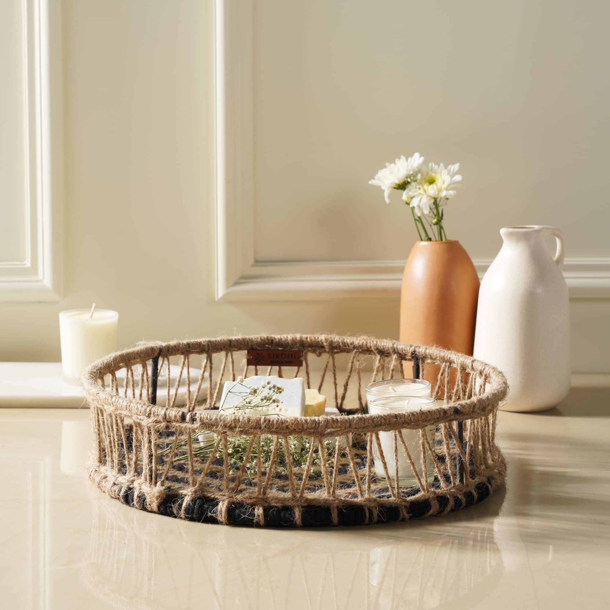 DECORATIVE TRAYS