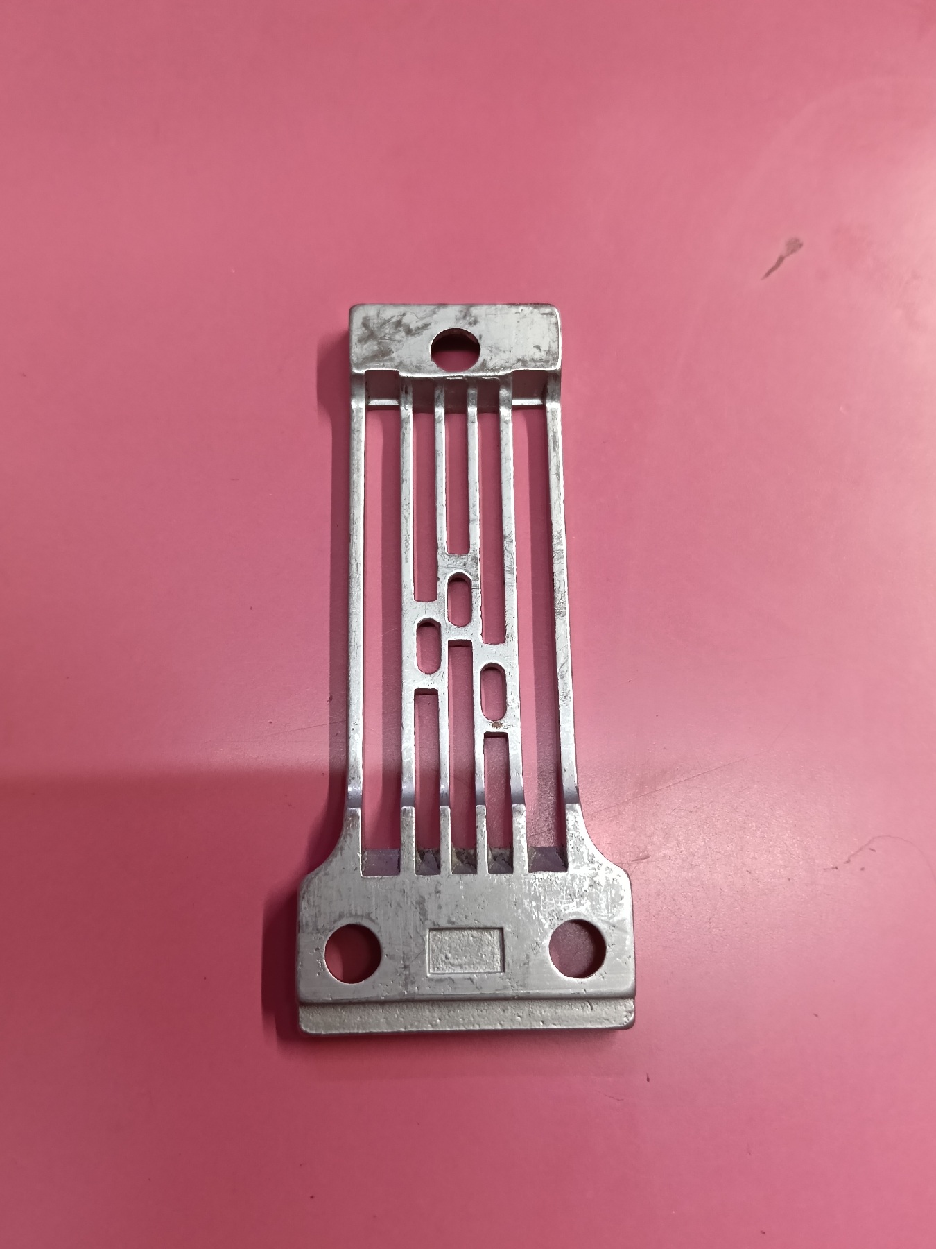 NEEDLE PLATE 928-1/4 FOA - image 2