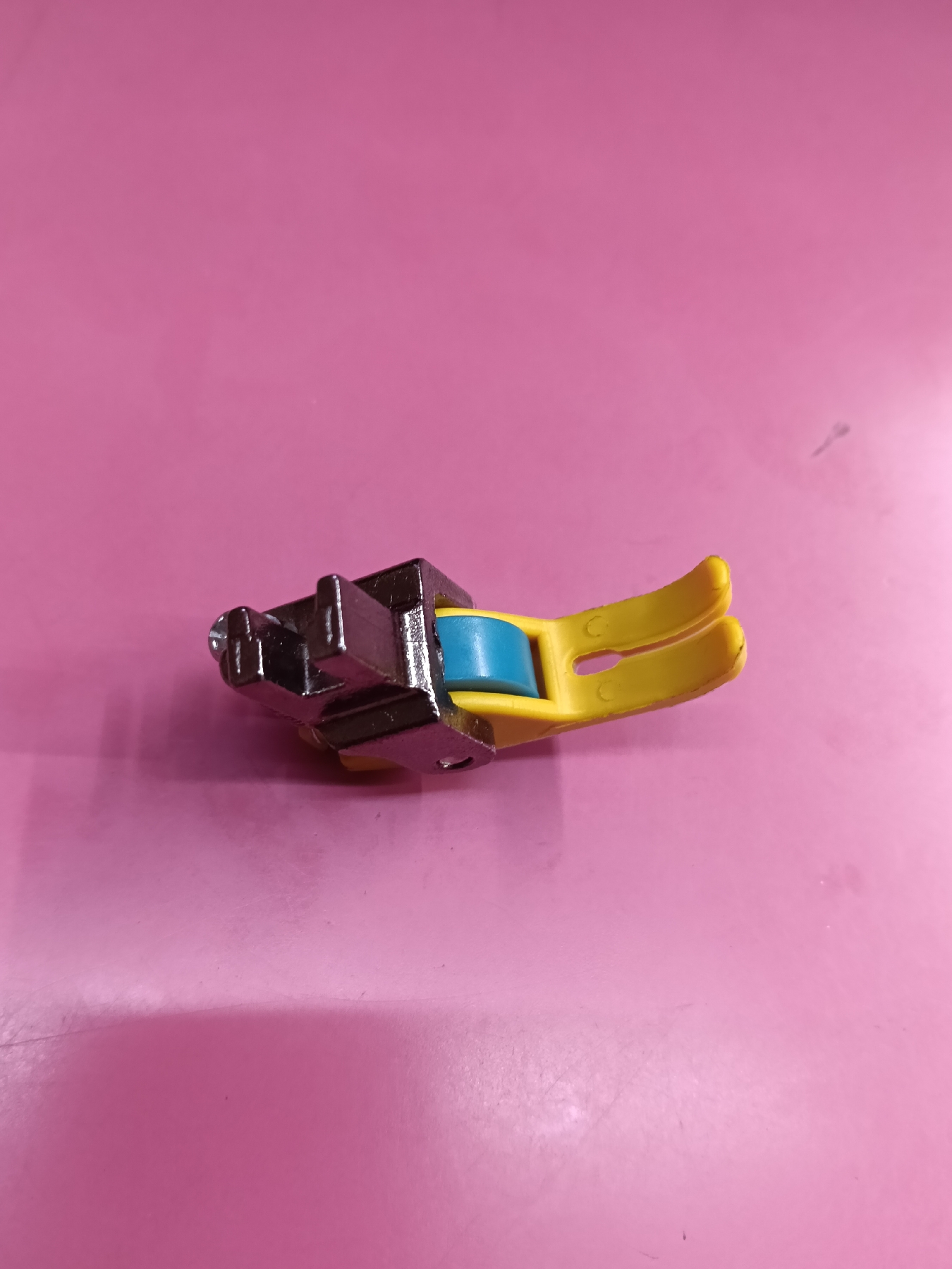JK 813756 MT18 ROLLER  PRESSURE FOOT