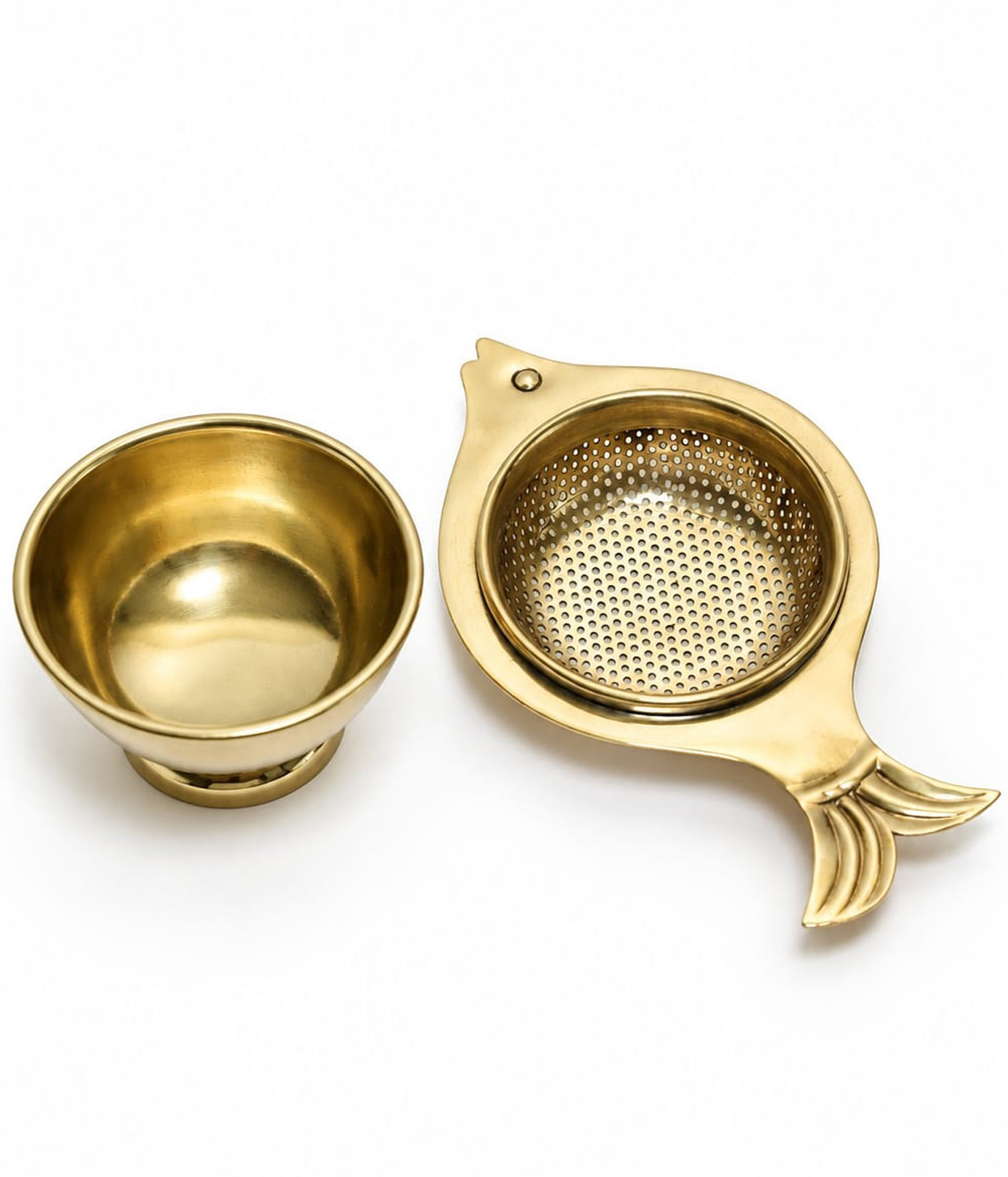MACHHLI BRASS TEA STRAINER