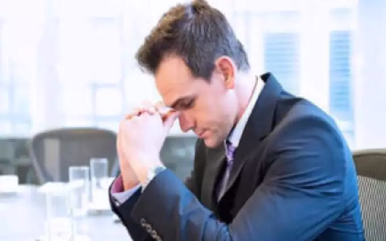 मेहनत के बाद नहीं मिल रही नौकरी, तो न हो निराश, बस करें ये उपाय