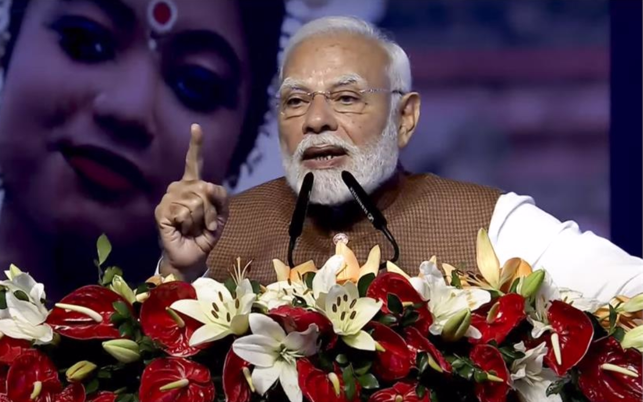 भविष्य युद्ध में नहीं, बल्कि बुद्ध में है, प्रवासी भारतीय दिवस सम्मेलन में बोले PM मोदी