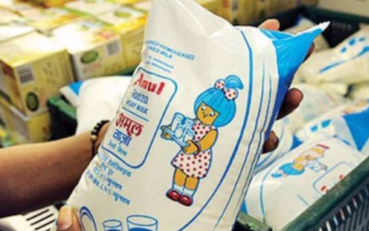 अमूल का दूध हुआ सस्ता, नई कीमतें आज से लागू