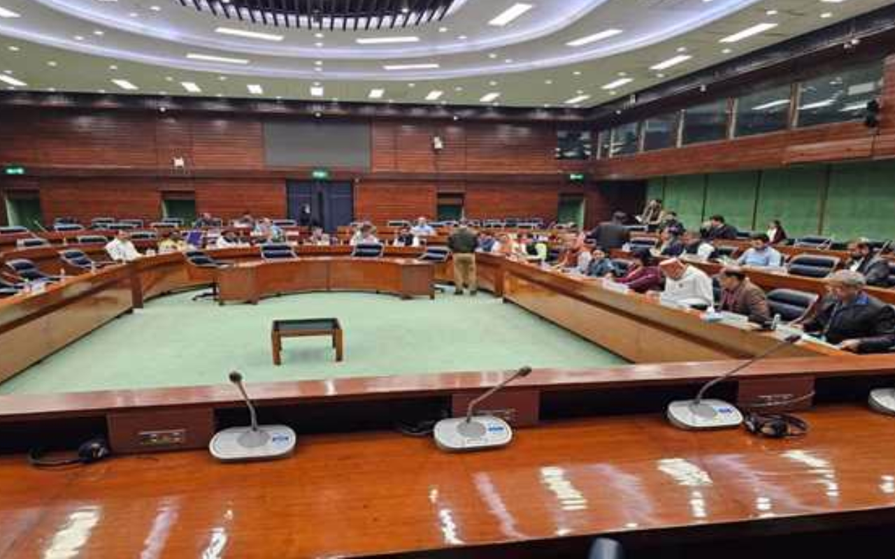 वक्फ संशोधन विधेयक को JPC की मंजूरी, पक्ष में 16 वोट, 11 का विरोध