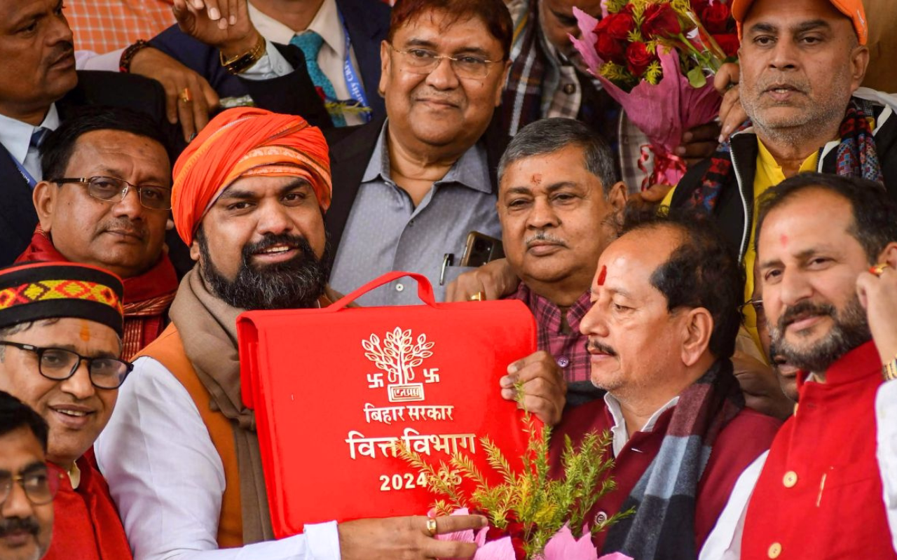 Bihar Budget 2025: बिहार का बजट पेश, जाने बजट से किसको-क्या मिला!