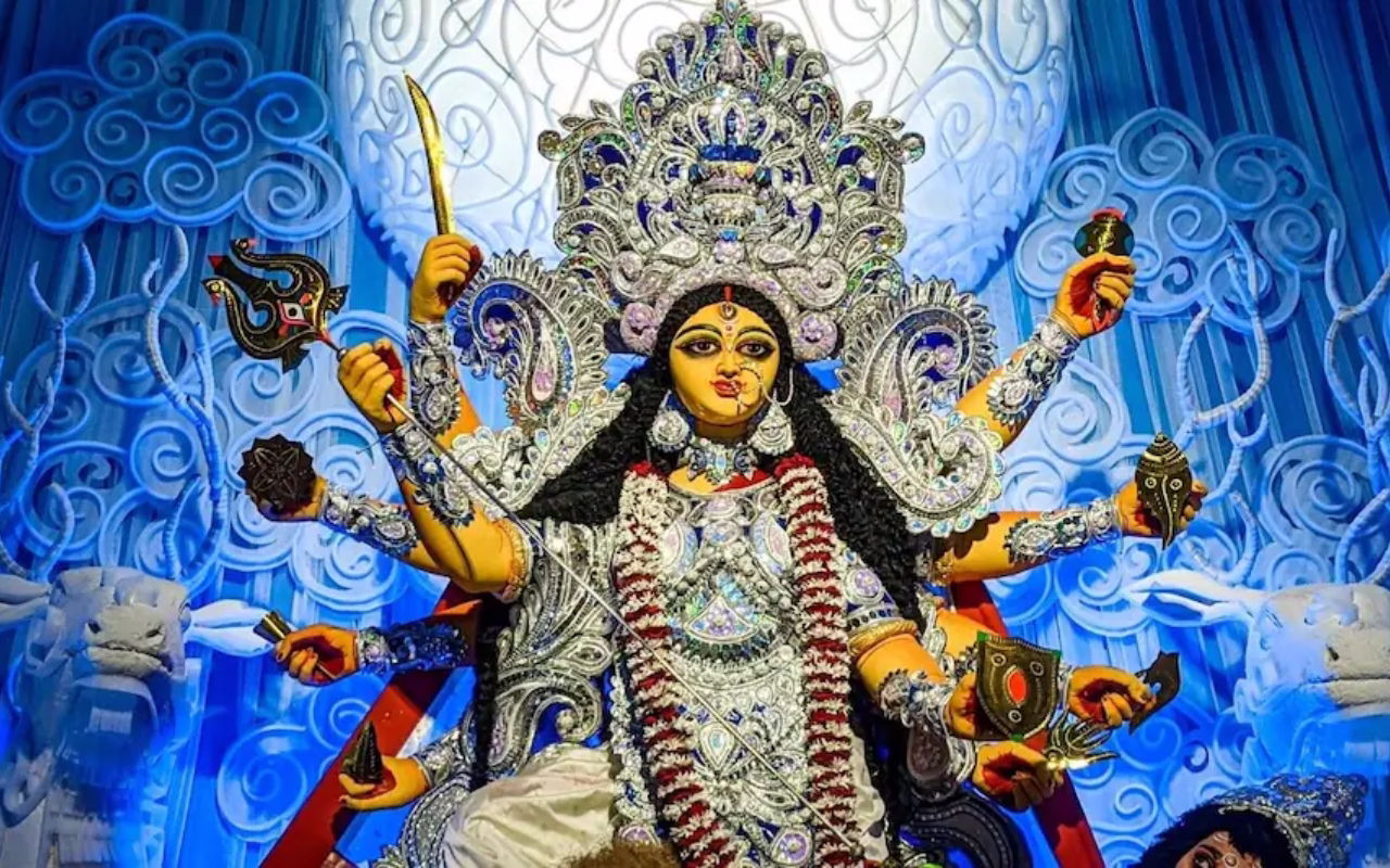 कल है चैत्र नवरात्रि का पहला दिन, ऐसे करें मां शैलपुत्री की पूजा, जाने कलश स्थापना का शुभ मुहूर्त