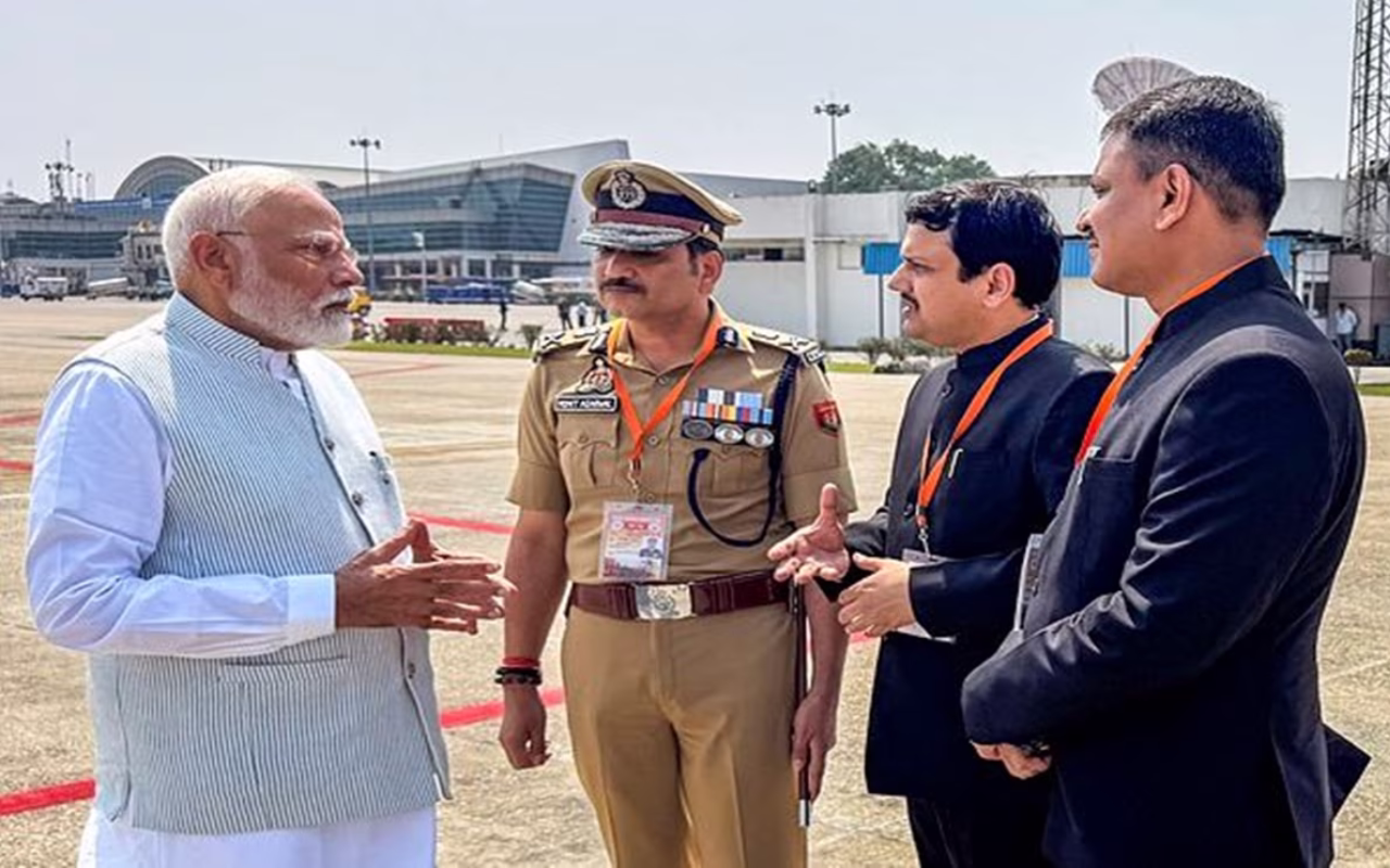 गैंगरेप केस क्या हुआ... एयरपोर्ट पर उतरते ही PM मोदी का कमिश्नर से पहला सवाल, मांगी रिपोर्ट
