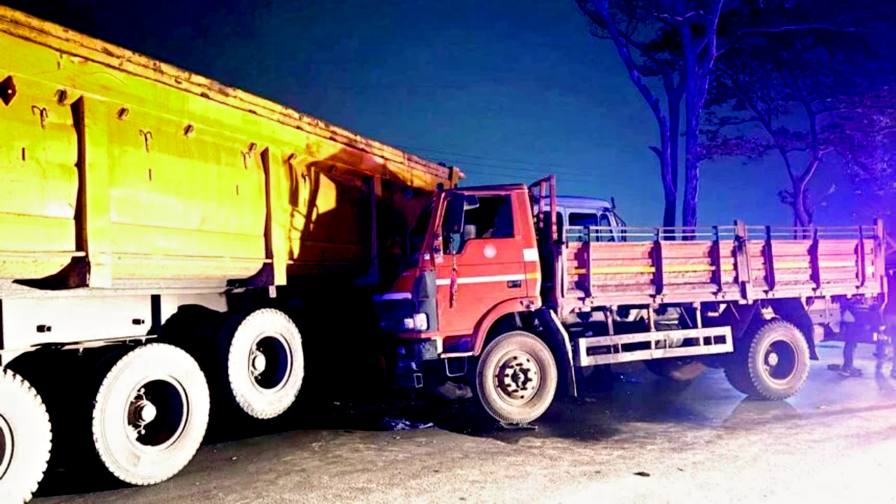 रायपुर में दर्दनाक हादसा, ट्रक और ट्रेलर की जोरदार टक्कर, 13 की मौंत, कई घायल