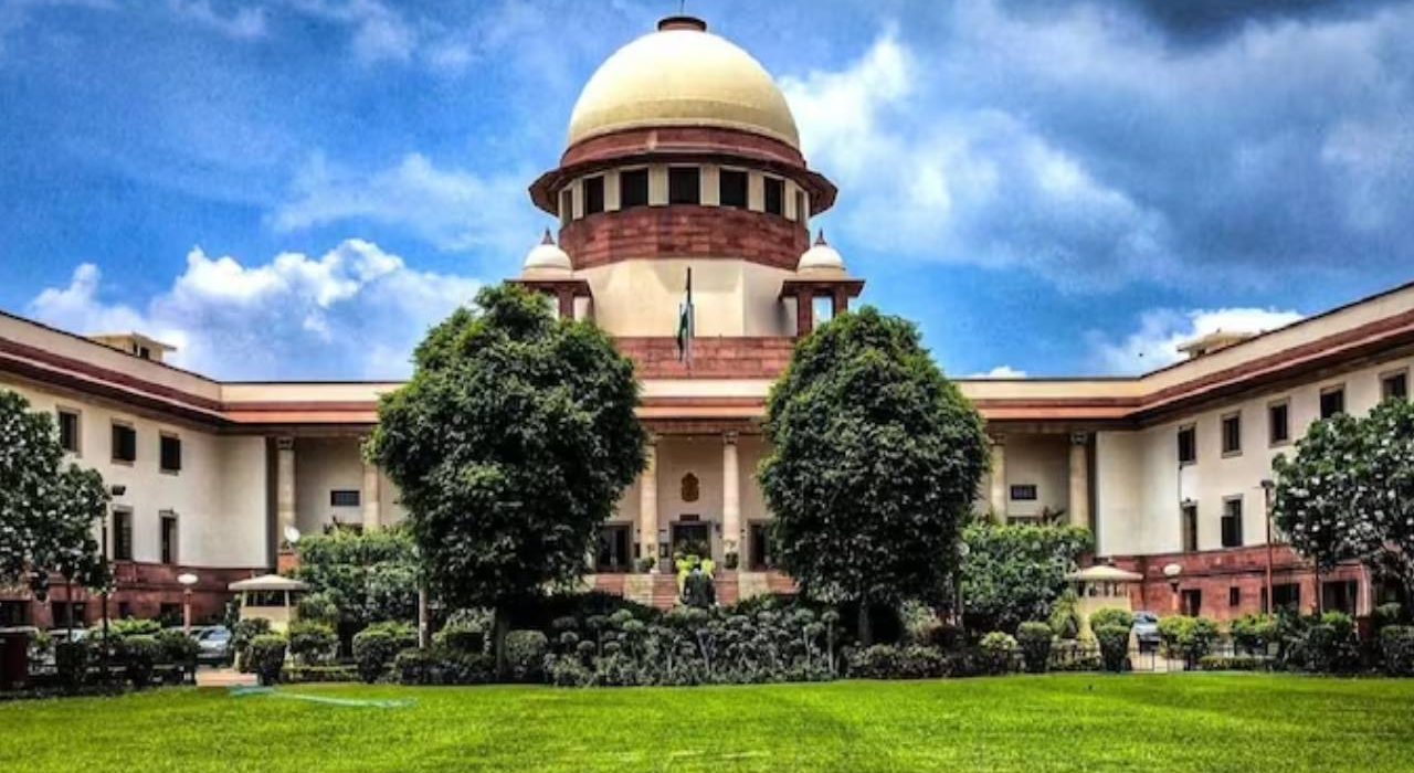 भारत धर्मशाला नहीं, जो हर किसी को शरण दे, जाने किस बात पर भड़का सुप्रीम कोर्ट