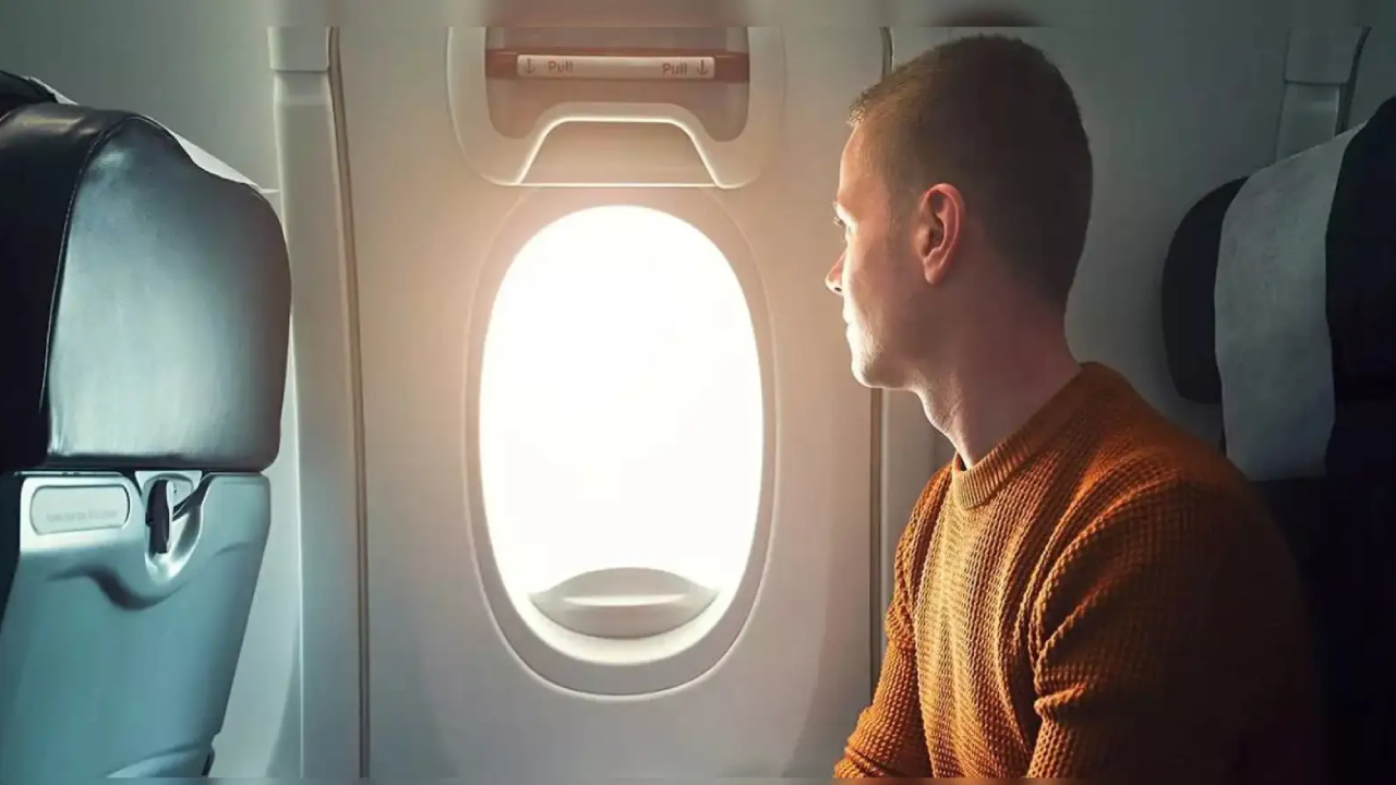 DGCA का बड़ा फैसला: यात्रा कर रहे यात्री इन बातों का रखें ध्यान, नियम तोड़ने पर होगी कार्रवाही