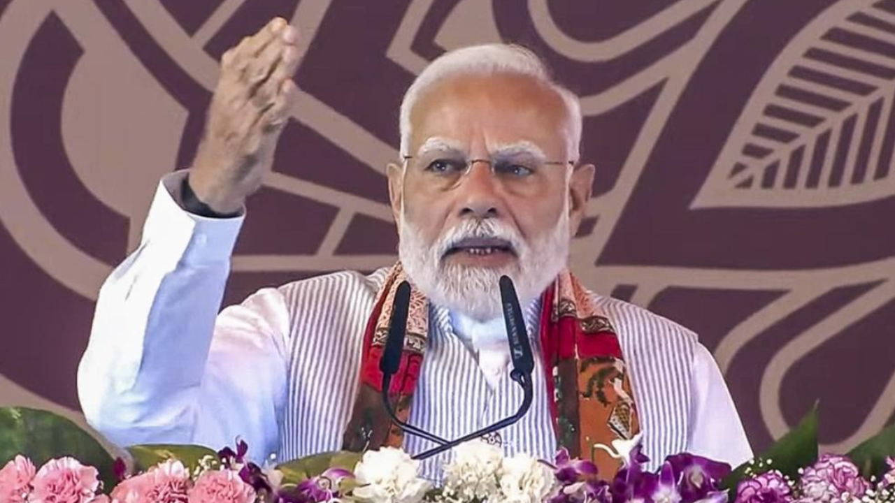 हमारी सेनाओं ने एक ही झटके में… बिहार की धरती पर 'PM मोदी' ने पाक को दिखाया आईना, क्या कुछ कहा- देखे वीडियो