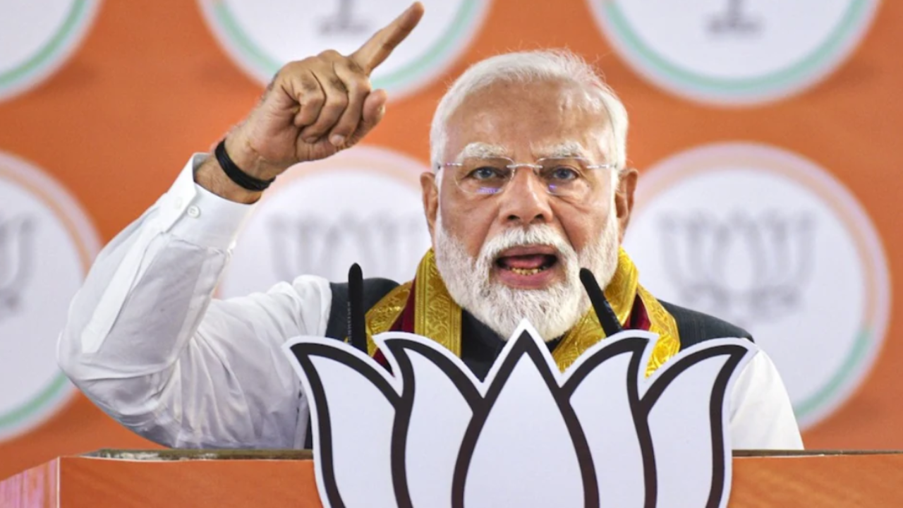 पीएम मोदी ने मंच पर पाक को ललकारा ! कहा- गोली का जवाब गोली से मिलेगा... सिंदूर भारत के शौर्य का प्रतीक