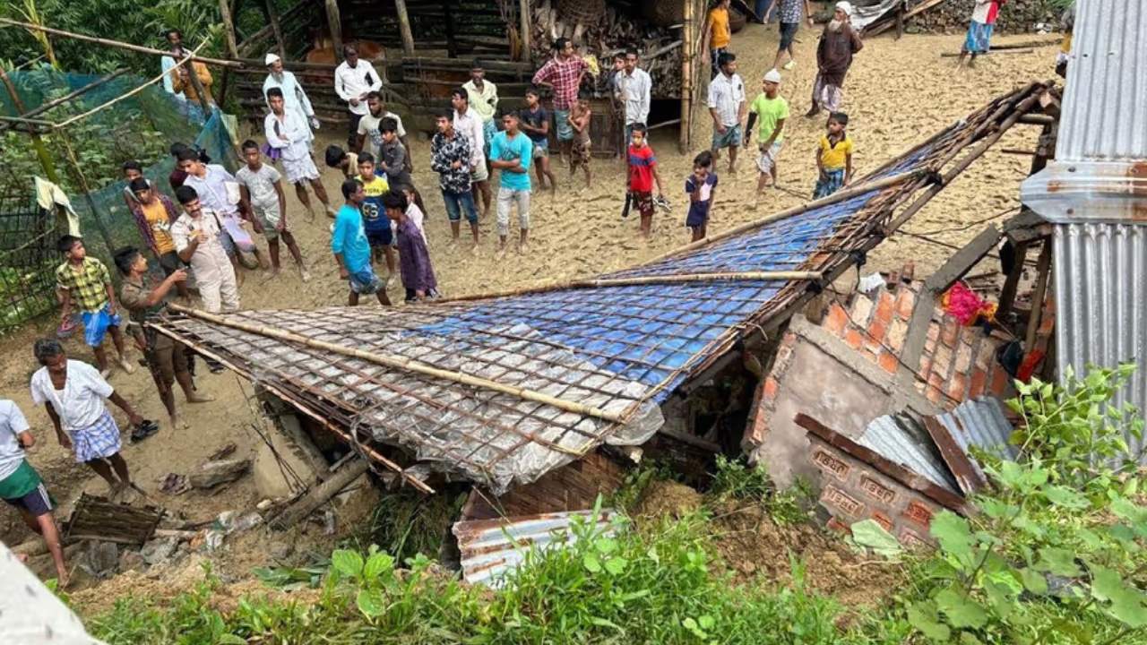 असम में आंधी-तूफान और बारिश ने मचाई तबाही, 5 की मौत, 10 हजार से ज्यादा लोग प्रभावित