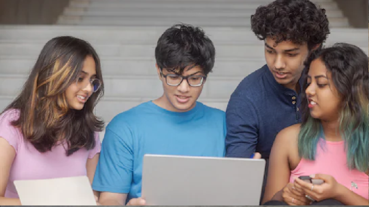 NEET UG 2025 रिजल्‍ट जारी: राजस्थान के महेश बने टॉपर, यहां देखें परिणाम