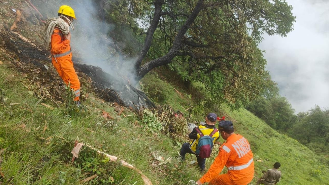 केदारनाथ में प्लेन क्रैश, पायलट समेत 7 लोगो की मौंत, सरकार का बड़ा एलान