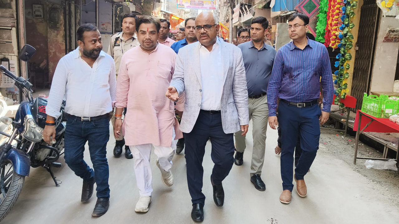 कानपुर DM ने किया 'भगवान जगन्नाथ रथयात्रा' मार्ग का निरीक्षण, दिए आवश्यक निर्देश