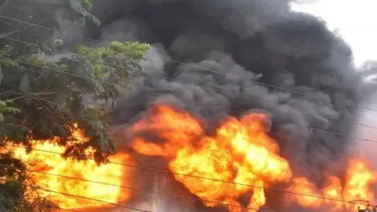 तेलंगाना की केमिकल फैक्ट्री में धमाका: 10 मजदूरों की मौत, कई लोग घायल