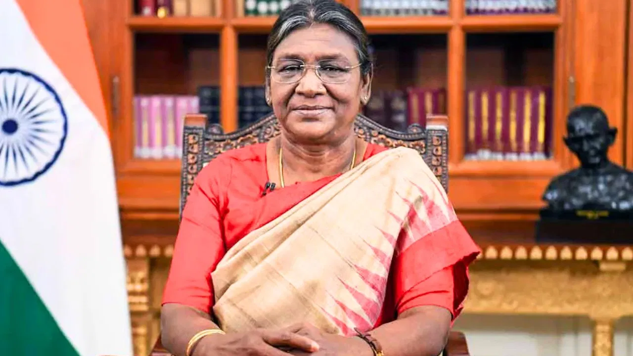 राष्ट्रपति ने राज्यसभा के लिए 'हर्षवर्धन श्रृंगला-मीनाक्षी जैन' समेत 4 सदस्यों को नॉमिनेट किया, पीएम मोदी ने कही ये बात    