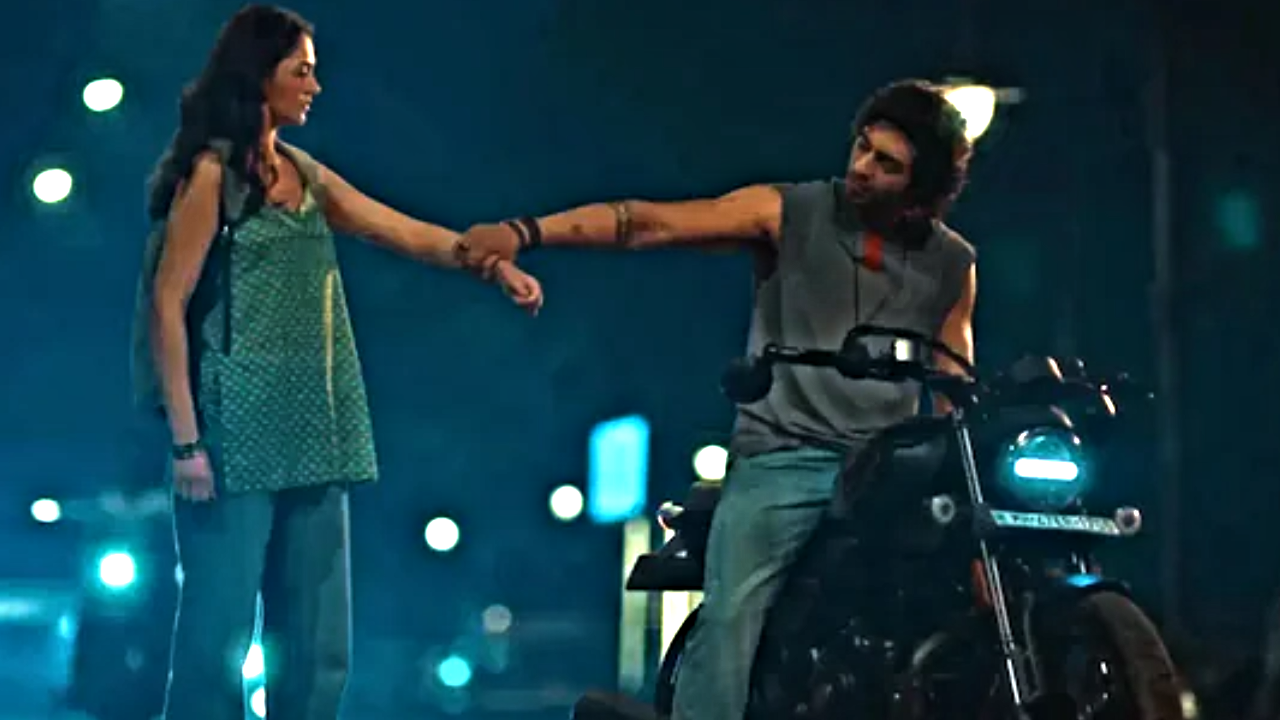 Saiyaara ने बॉक्स ऑफिस पर मचाया धमाल, दर्शकों को पसंद रही नई जोड़ी