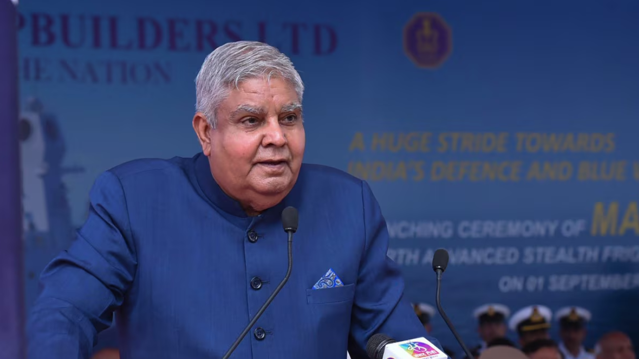 उपराष्ट्रपति जगदीप धनखड़ का इस्तीफा: राजनीति गलियारों मे हलचल