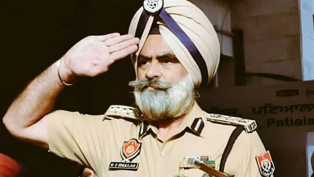 पंजाब के DIG के ठिकानों से 7.5 करोड़ कैश और सोना बरामद, लग्जरी लाइफशैली ने उड़ाए होश