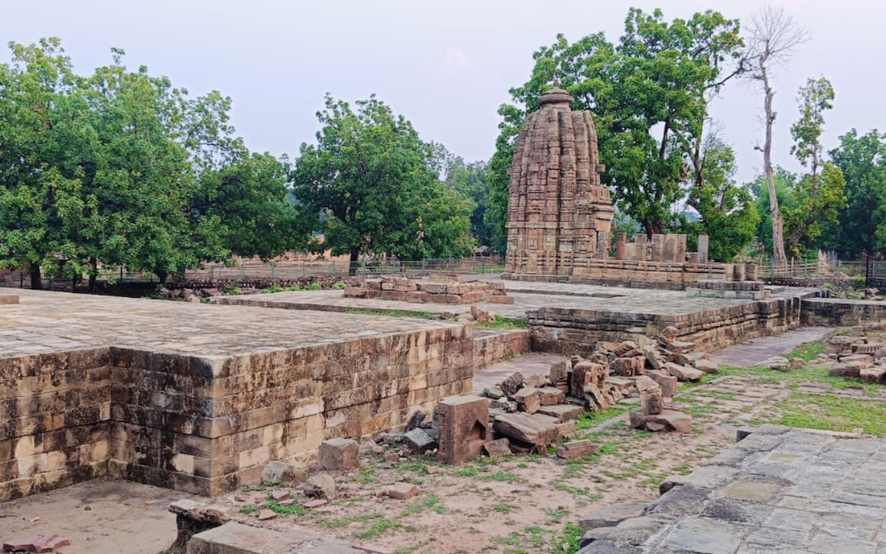 संभल बन रहा पुरातात्विक स्थल, एक के बाद एक मिल रहीं प्राचीन वस्तुएं, जानिए क्या है मृत्यु कूप