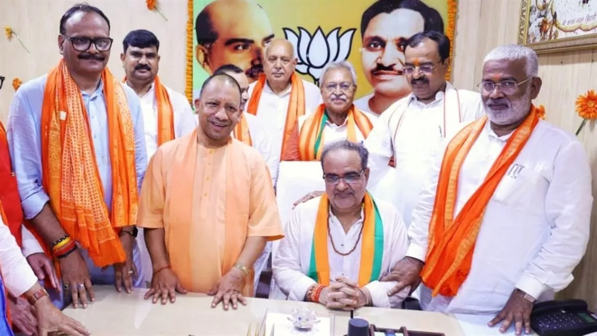 UP में SIR पर उड़ी BJP की नींद