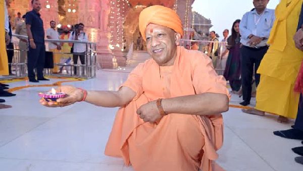 यूपी में कट्टर हिंदुत्व के एजेंडे पर चुनाव लड़ेगी भाजपा, चेहरा होंगे योगी