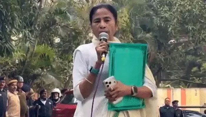 TMC के आईटी सेल में ईडी के छापे पर कोलकाता से दिल्ली तक घमासान