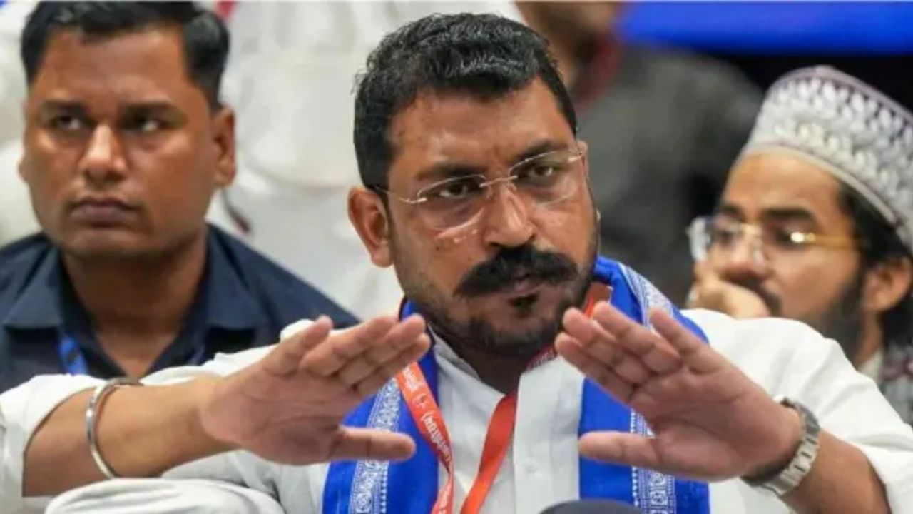 Barabanki की रैली में चंद्रशेखर आजाद का तीखा बयान, करणी सेना से टकराव के बाद सियासत में बढ़ा नया विवाद