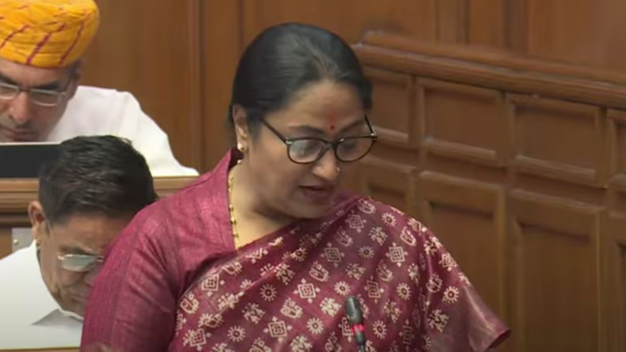 साइकिल से लैपटॉप तक… शिक्षा पर बड़ा दांव, क्या बदल देगा दिल्ली का नया बजट?