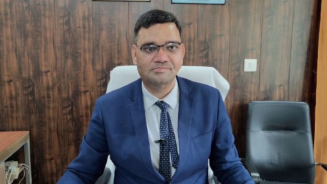 IAS रिंकू सिंह राही का इस्तीफा, बोले सिस्टम में काम का मौका नहीं, प्रशासन में मचा हड़कंप