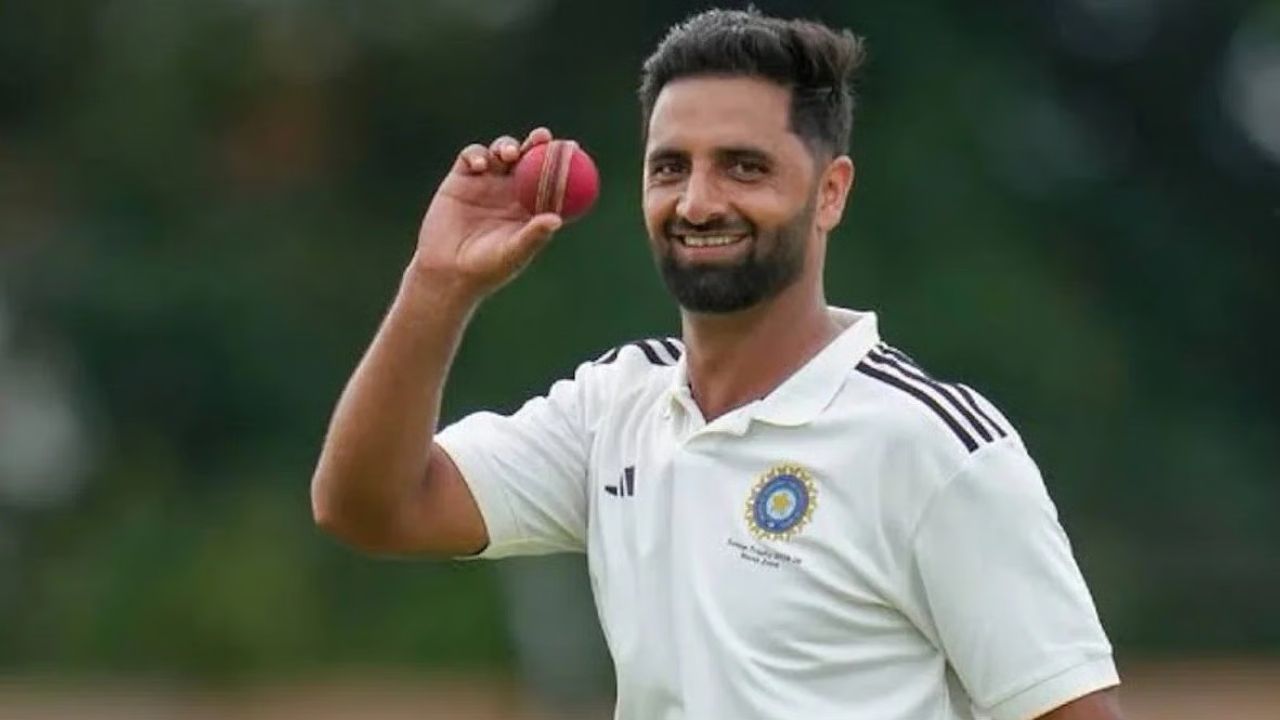 जम्मू से आईपीएल तक का सफर, क्या आकिब नबी बनेंगे टीम इंडिया का अगला बड़ा हथियार, आई ये खबर !