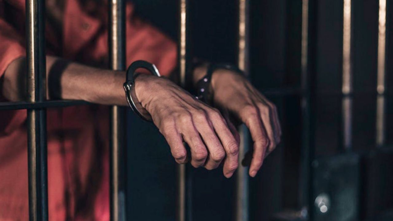 स्पेशल 26 जैसा कानपुर में कांड, फर्जी अफसर बन घर से सिलेंडर उड़ाए ठग