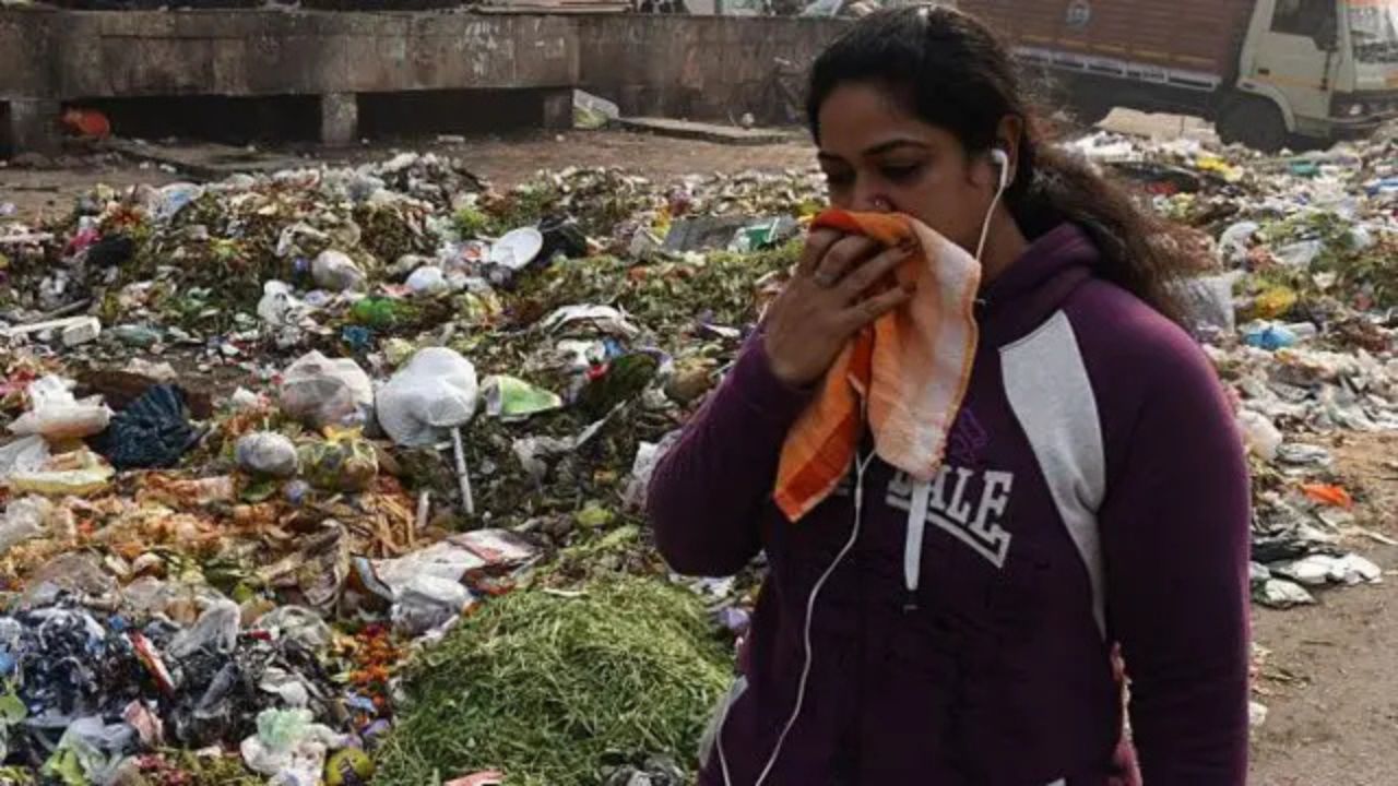 तेज बदबू से बिगड़ सकती है सेहत, दिमाग और शरीर पर पड़ता है गहरा असर, स्टडी में बड़ा खुलासा