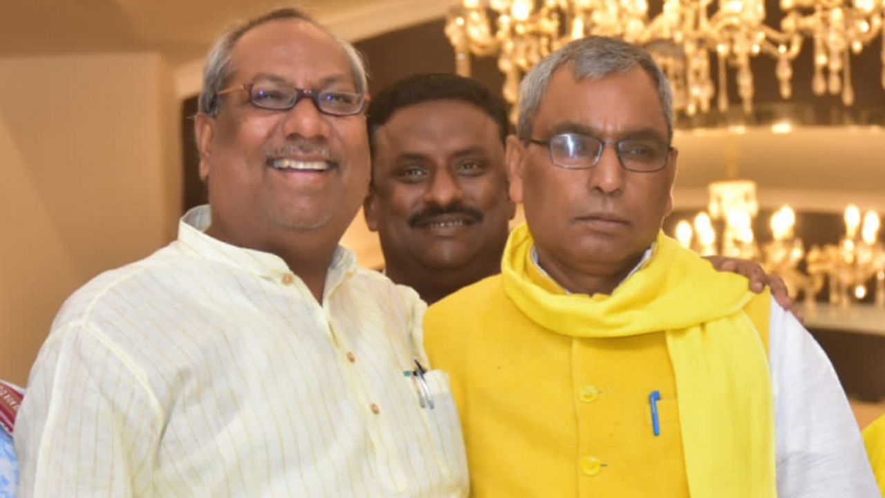 अपनों की खींचतान में फंसी सरकार, निषाद बनाम राजभर से बढ़ा सियासी दबाव