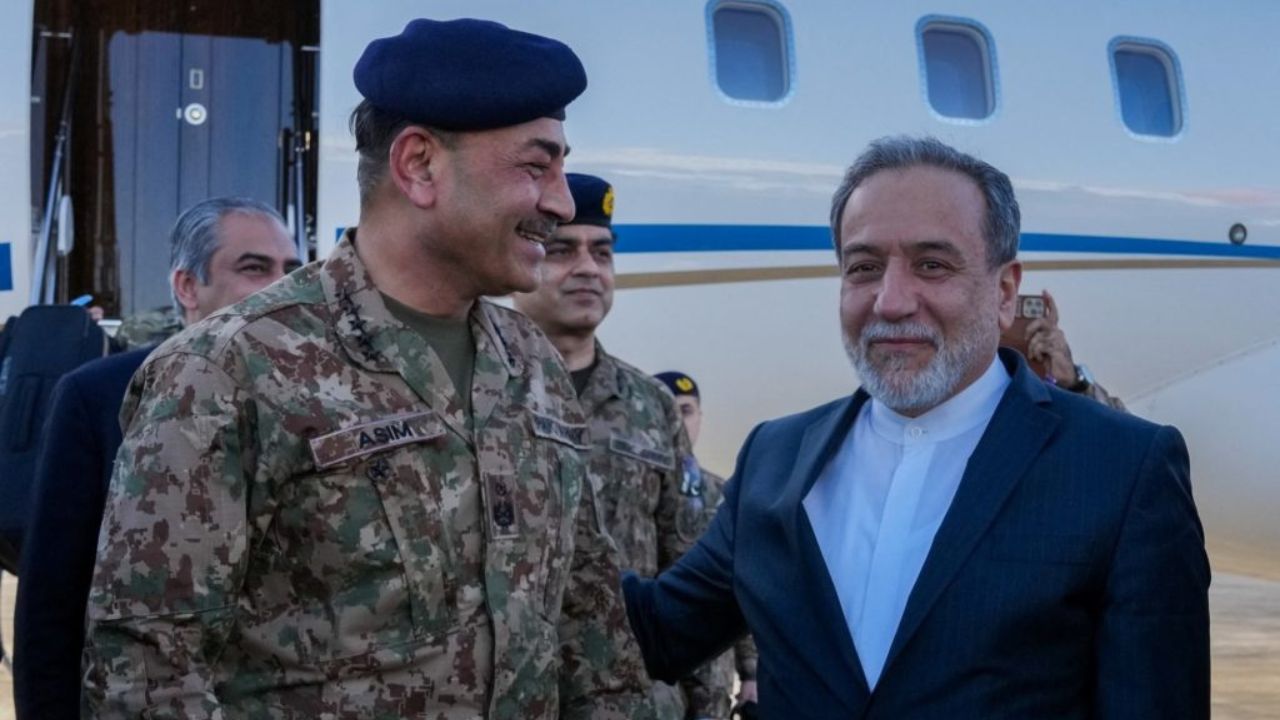 ईरान-अमेरिका जंग पर नया मोड़, ट्रंप का संदेश लेकर तेहरान पहुंचे मुनीर, अब अगली बातचीत पर नजर