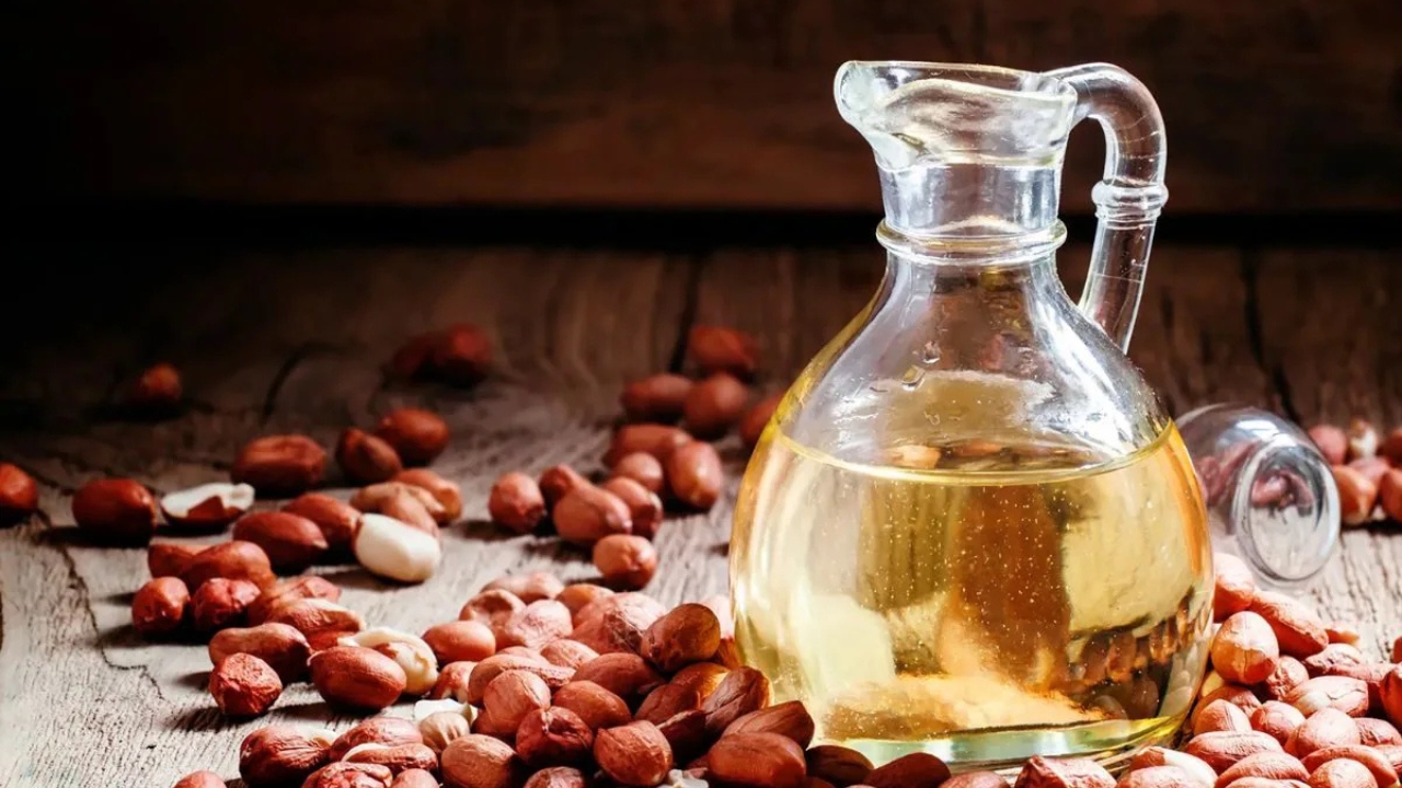 घर पर बनाएं शुद्ध मूंगफली का तेल, मिलावट से बचने का आसान देसी तरीका