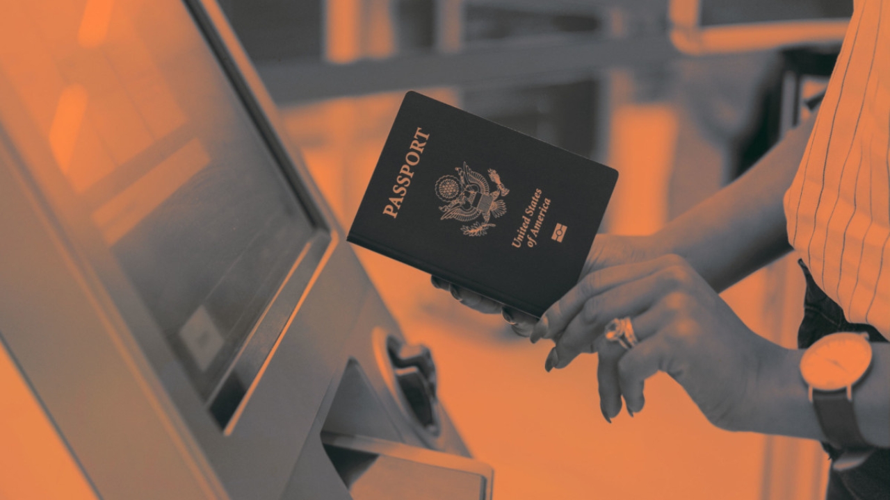 खाड़ी देशों में नागरिकता छिनने का ट्रेंड तेज, हजारों लोगों पर मंडरा रहा खतरा