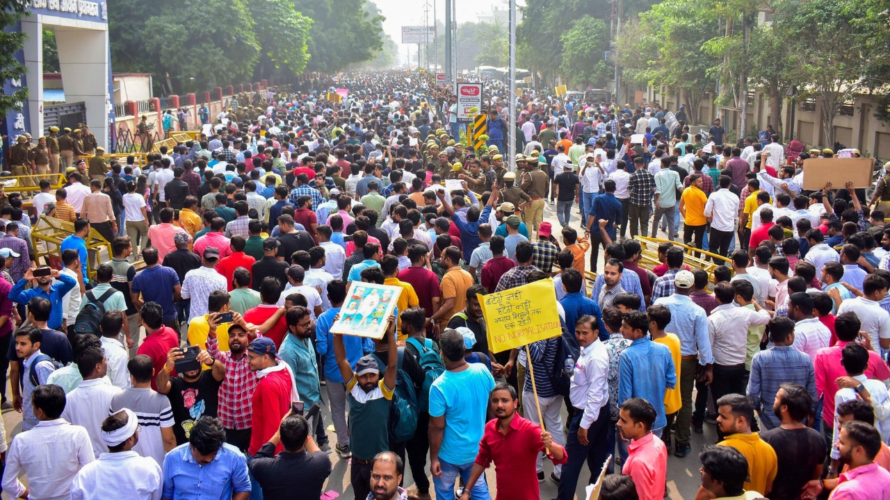RO-ARO भर्ती पर हाईकोर्ट की रोक के बाद हरकत में आयोग, सुप्रीम कोर्ट के फैसलों का हो रहा अध्ययन