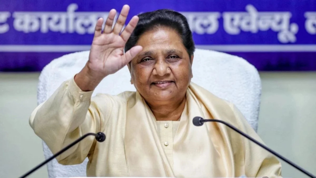 ब्राह्मण टिप्पणी पर सियासी भूचाल, मायावती ने अखिलेश से की ये मांग, क्या होगी कार्रवाई ?
