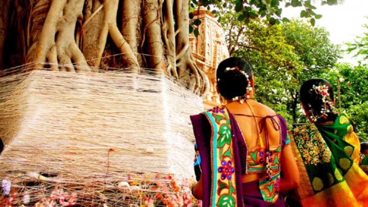 वट सावित्री पर भूलकर भी न करें ये काम, एक गलती से अधूरा रह सकता है व्रत का फल