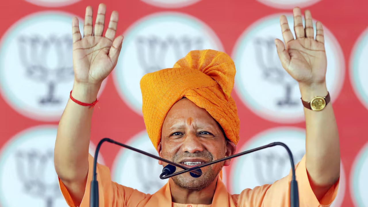 योगी ने दी 'चुनावी यज्ञ' को आहुति उधर 'दो लड़कों की जोड़ी' ने भी कमर कसी, छिड़ा महासंग्राम, क्या पलटेगा खेल ?