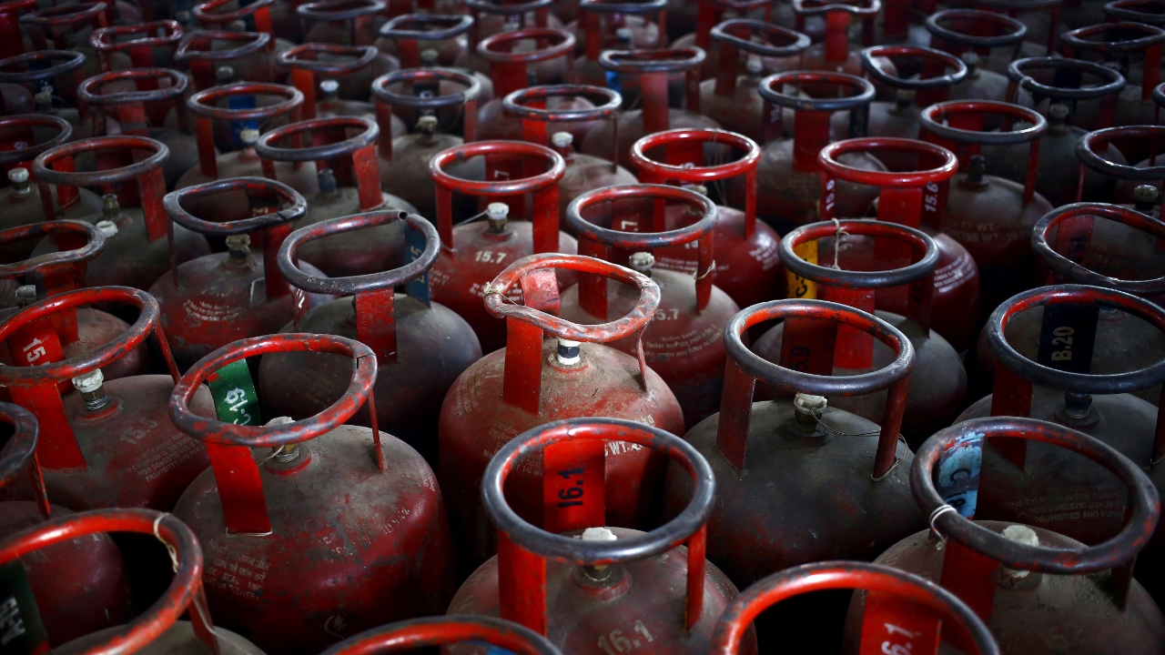 अमेरिका ने छीना LPG का ताज? भारत की गैस खरीद में बड़ा उलटफेर, सऊदी-कतर पीछे छूटे
