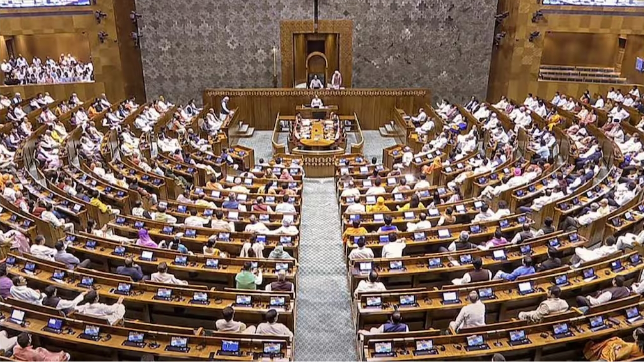 परिसीमन बिल पर नई सियासी हलचल, विपक्षी दलों की स्थिति ने बढ़ाई राजनीतिक चर्चा, जानिए कैसे ?