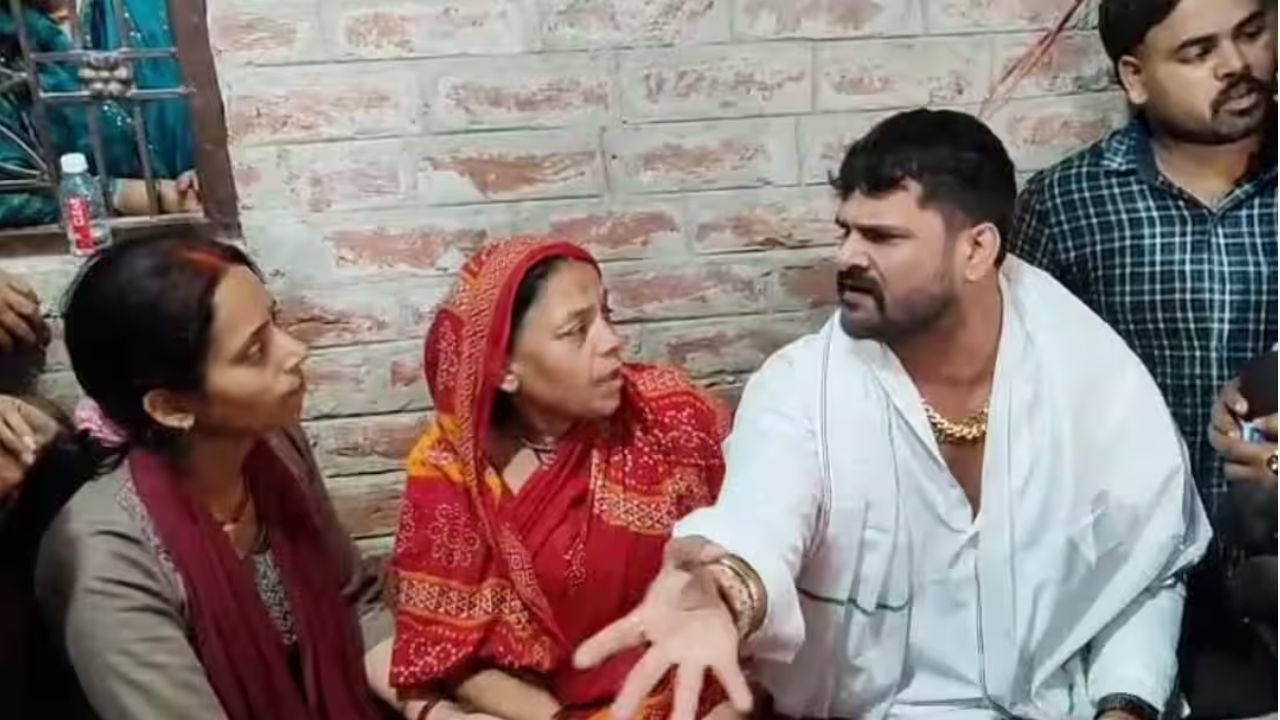 भरत तिवारी केस में खेसारी लाल यादव की एंट्री, मां के आंसुओं के बीच न्याय की लड़ाई लड़ने का आह्वान, क्या दिखेगा असर ?