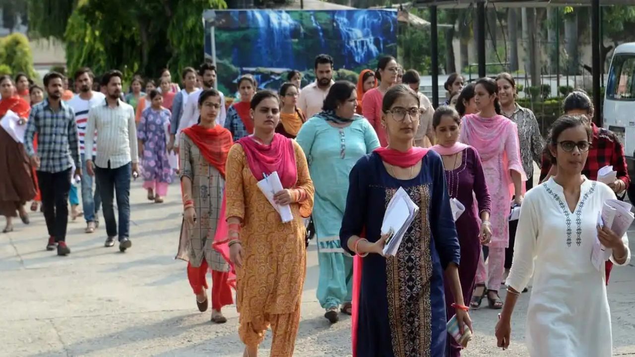 एग्जाम से एक दिन पहले बड़ा खेल! TET पेपर लीक की भनक मिलते ही रद्द हुई परीक्षा