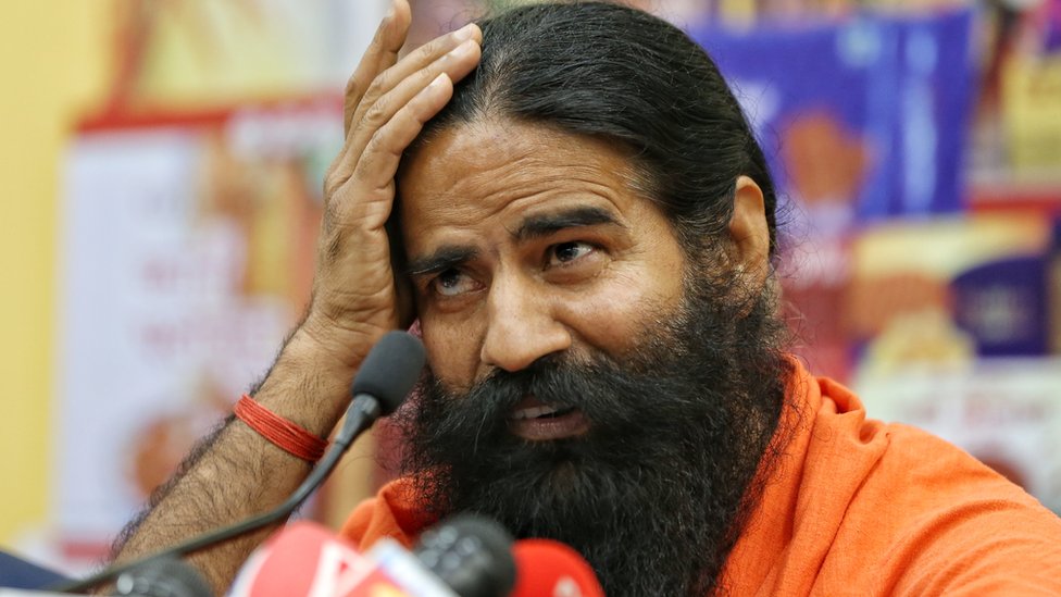 बाबा रामदेव के बयान पर मुस्लिम धर्म गुरुओं का हमला, हिन्दू धर्म गुरु बाबा के साथ